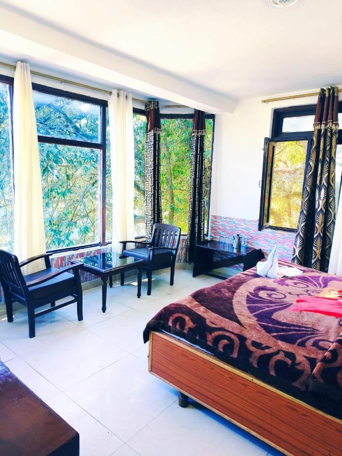 Hotel Holiday Dalhousie - Near Ghandhi Chowk Mall Road Exterior foto